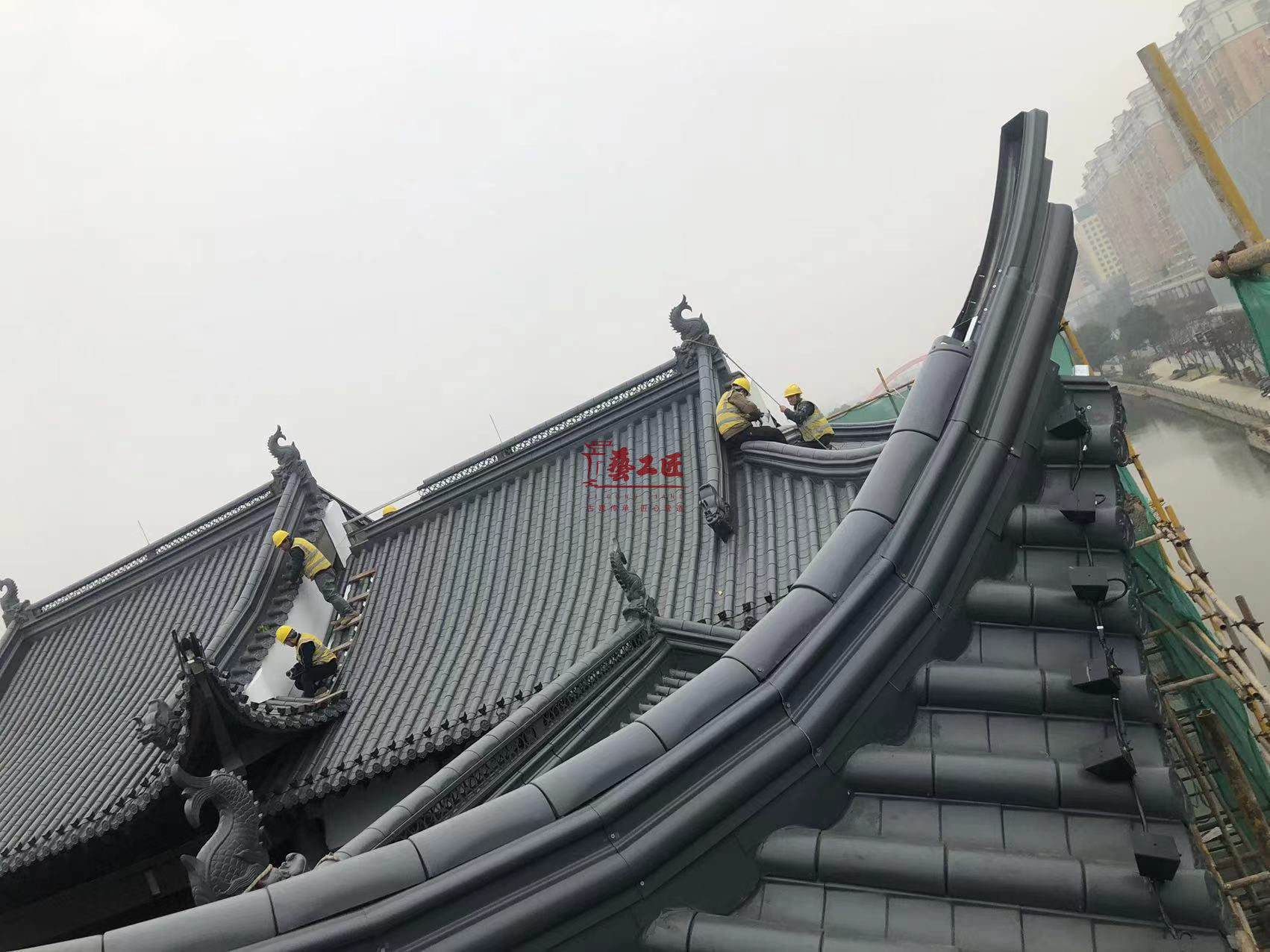 西安拓建古建金属瓦 新材承古韵 精工筑长效屋面