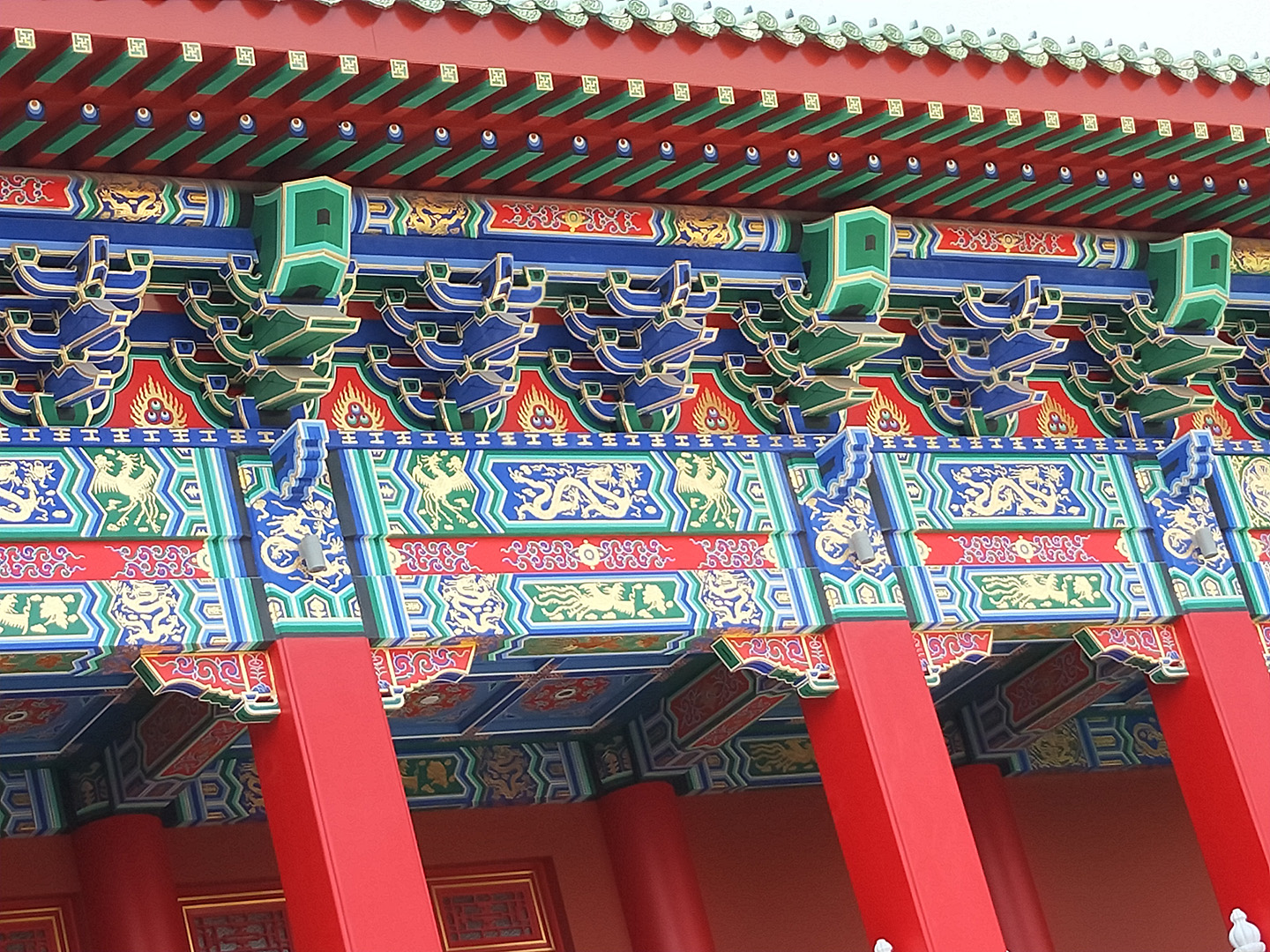 拓建金属斗拱，以现代新材重新定义古建筑构件新标准
